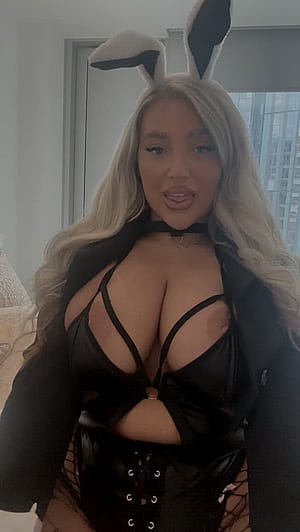 Would you let me give you a tittyfuck (fuckdoll)'